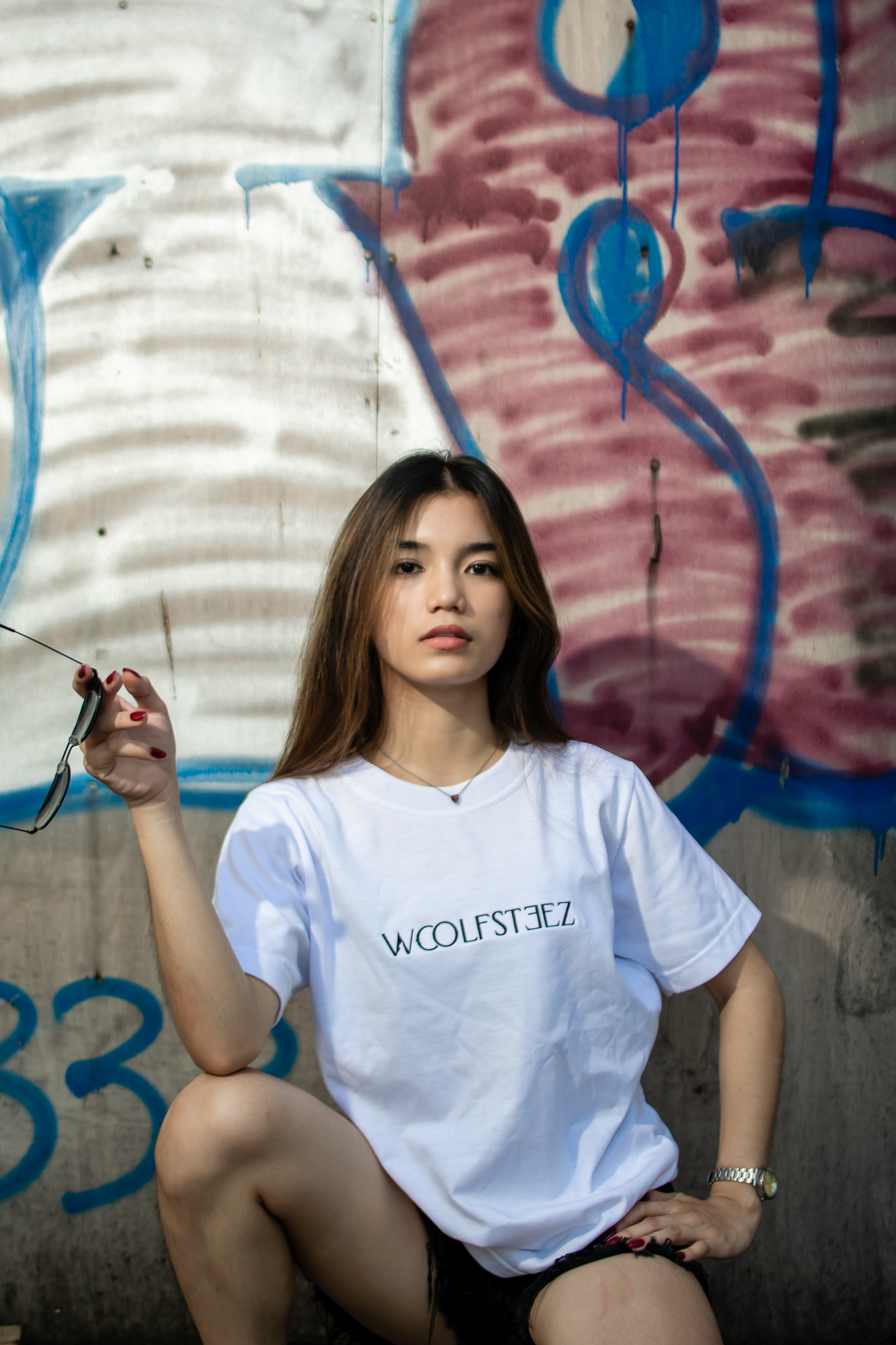 Minimalist Embroid Tee