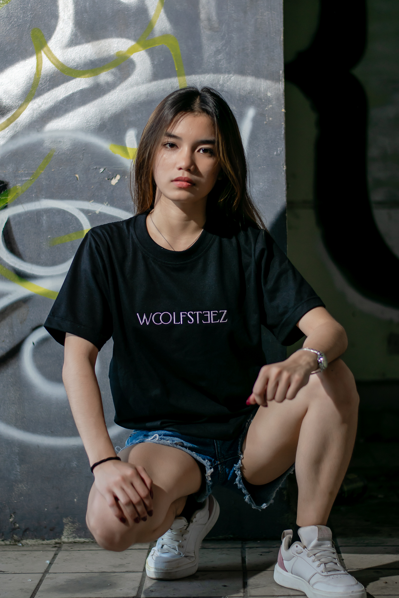 Minimalist Embroid Tee