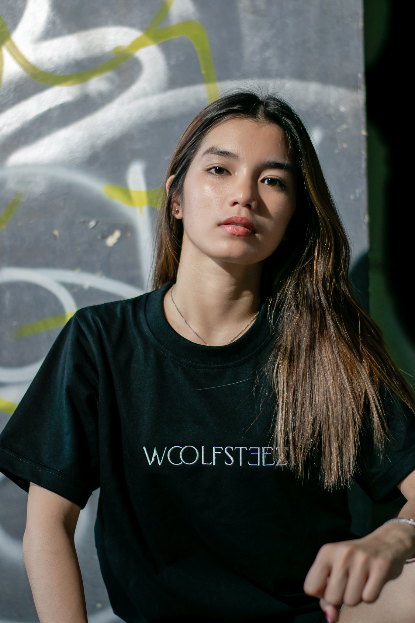 Minimalist Embroid Tee