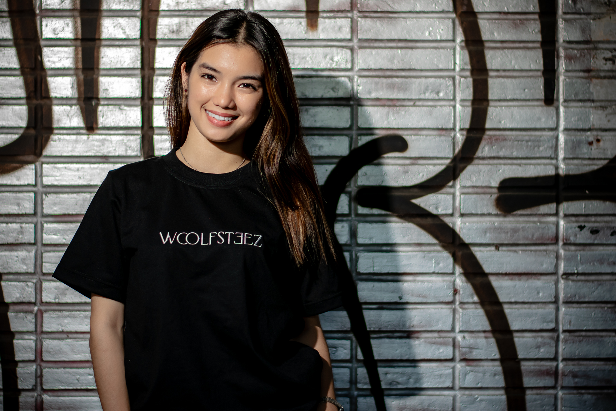 Minimalist Embroid Tee